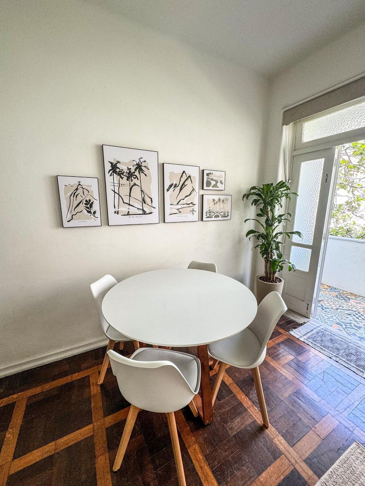 Stunning 3-bedroom Flat In The Heart Of Ipanema *